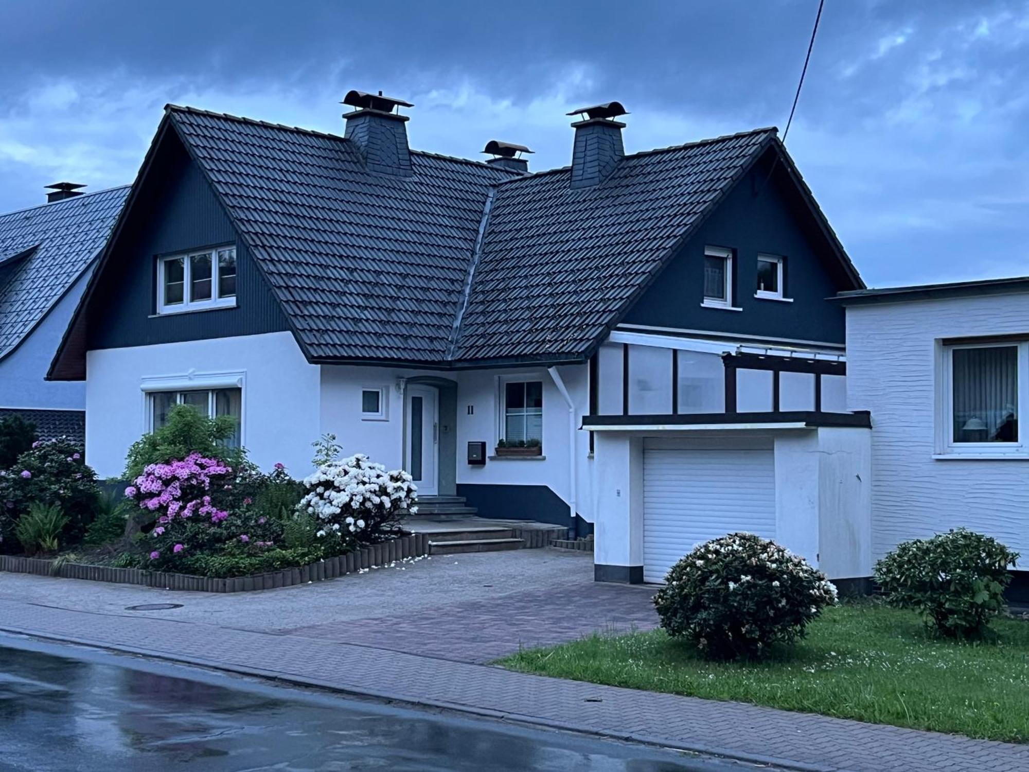 Modern Und Rustikal Mit Kamin Ferienwohnung Kohlert Bad Berleburg Bagian luar foto